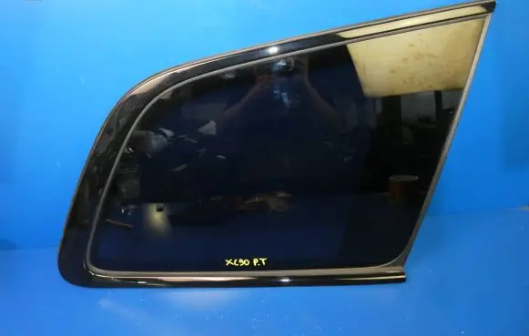 Volvo XC90 Rear windscreen/windshield window 