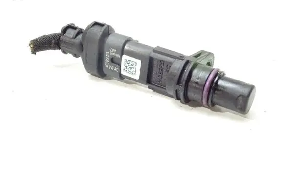 Skoda Superb B8 (3V) Camshaft position sensor 04L907601C