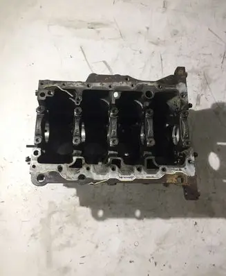Volkswagen Golf VI Engine block 03L021P