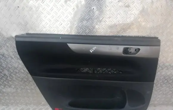 Toyota Avensis Verso Front door card panel trim