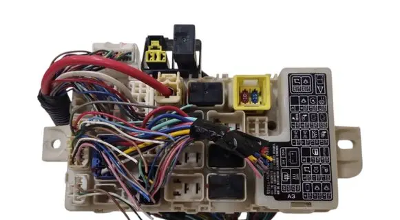 Peugeot iOn Fuse module 8637A736 G8C930MC0B09