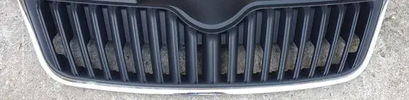 Skoda Roomster (5J) Front grill 5j0853668c