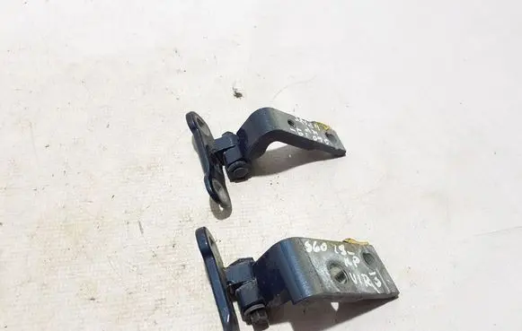 Volvo S60 Front door upper hinge 31662716