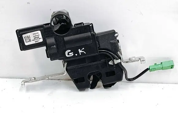 Volvo S90, V90 Seat back rest lock catch 31436463