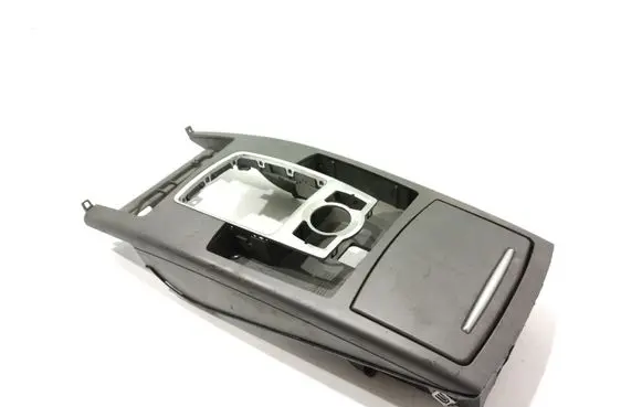 Audi A6 S6 C6 4F Center console 4F2864261