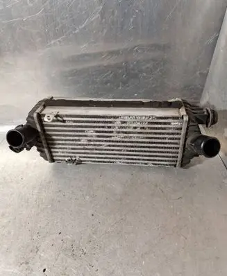 Hyundai i40 Intercooler radiator PA66GFF35