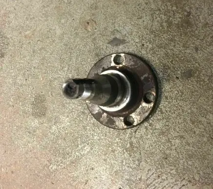 Volkswagen Golf I Rear wheel bearing hub 357501117