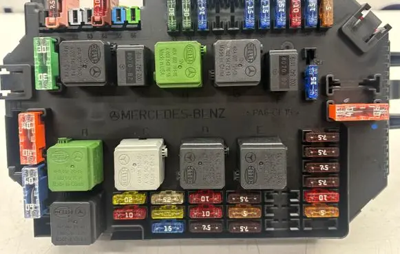 Fuse box set