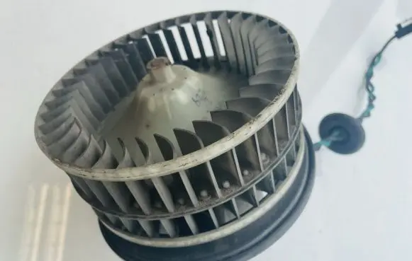 Chrysler Pacifica Heater fan/blower 701132224a ay1661000346