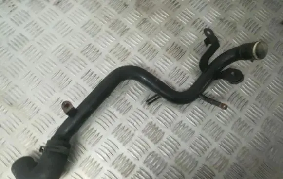 Audi A4 S4 B6 8E 8H Engine coolant pipe/hose 038121071r