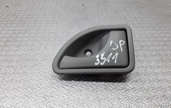 Renault Kangoo I Front door interior handle 8200247803