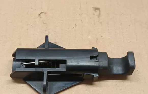 Mercedes-Benz E W212 Other trunk/boot trim element A2128100340