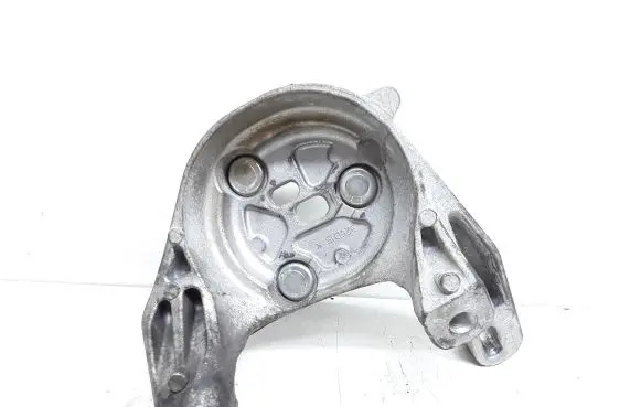 Volvo V40 Engine mounting bracket 30778783
