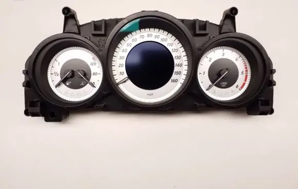 Mercedes-Benz C W204 Speedometer (instrument cluster) A2049004408