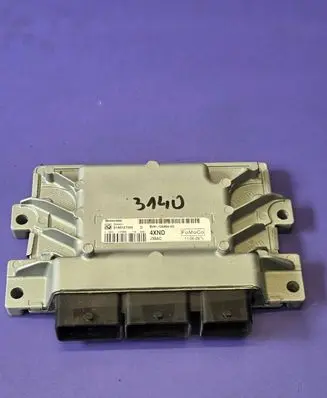 Ford Focus Engine control unit/module BV6112A650AD J38AC 4XND