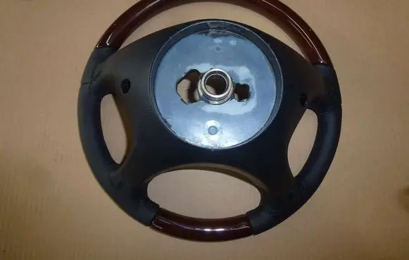 Mercedes-Benz CLK A208 C208 Steering wheel A2304601503
