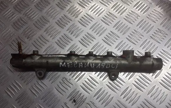 Renault Megane II Fuel main line pipe 8200330912
