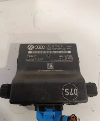 Volkswagen PASSAT B6 Gateway control module 3C0907530C 3C0907951A