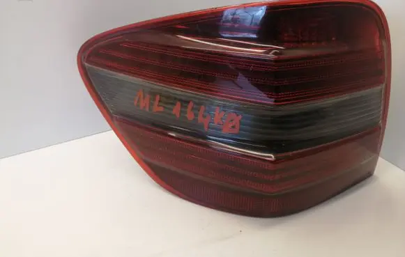 Mercedes-Benz ML W164 Rear/tail lights 404101L 404121L
