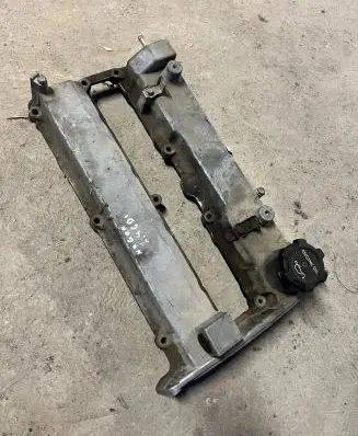 Rocker cam cover