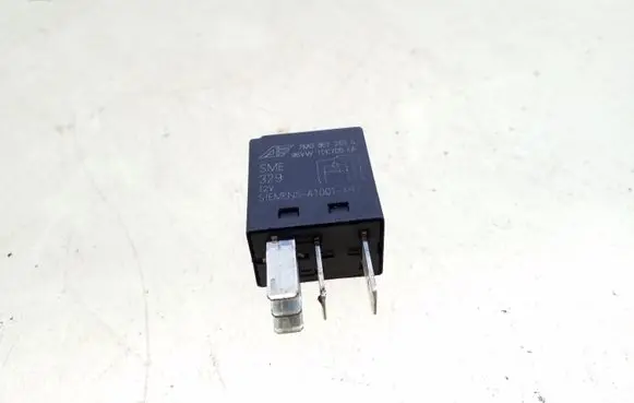 Seat Alhambra (Mk1) Other relay 7M0951253C 95VW10K705EA