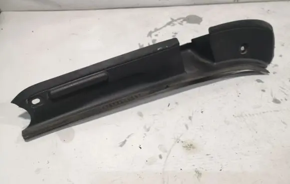 Mercedes-Benz C W204 Other trunk/boot trim element A2046931833