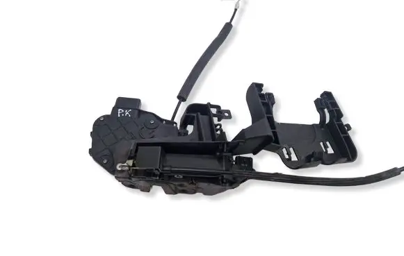 Jaguar XF X250 Front door lock 6W8A21813GD