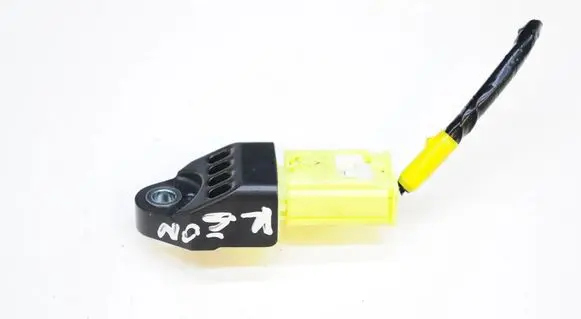 Lexus RC Airbag deployment crash/impact sensor 8983112040