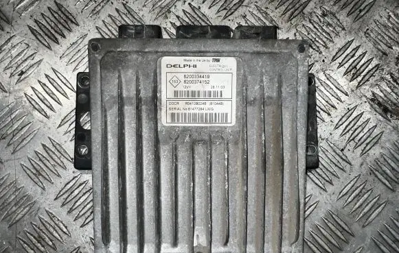 Renault Megane II Engine control unit/module 8200374152 8200334419 R0410B024B
