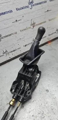 Toyota Corolla E120 E130 Gear shifter/selector 01045