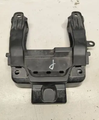 Honda CR-V Front bumper mounting bracket 71128T1GG000