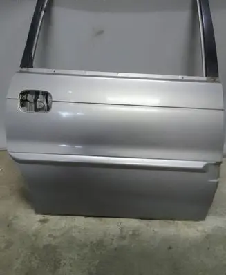 KIA Joice Rear door