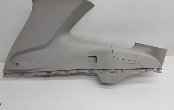 Subaru Forester SK (D)pillar trim (top) 64707SJ010