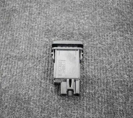 Lexus RX 330 - 350 - 400H Other switches/knobs/shifts 15A4926100062X