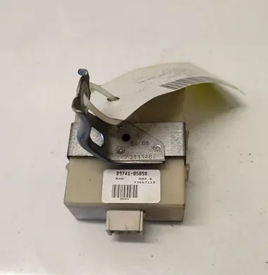 Toyota Avensis T250 Door control unit/module 8974105050