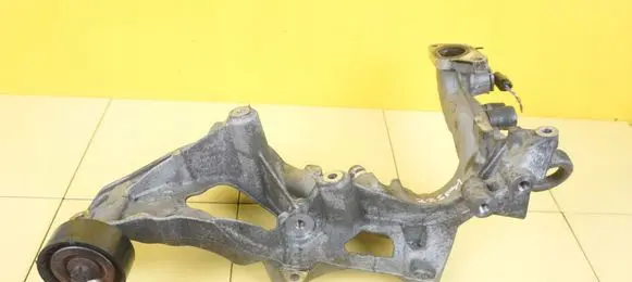Jeep Compass Engine mounting bracket A6512011309 651971