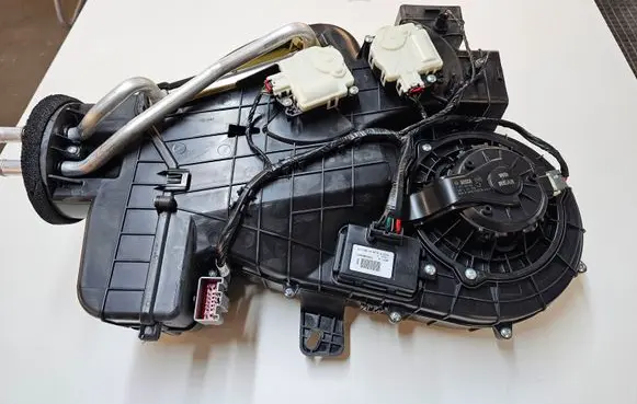 Dodge Durango Interior heater climate box assembly 68186198AD
