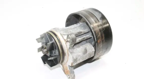Land Rover Discovery 4 - LR4 Water pump 4R8Q9509AC