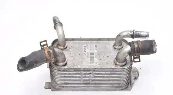 Volvo C30 Engine oil radiator 30723129