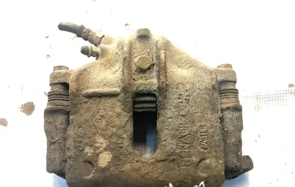 Renault Scenic I Front brake caliper