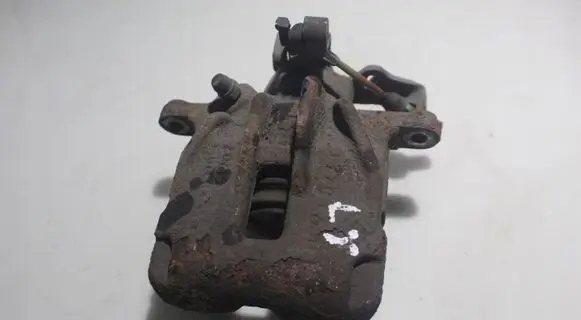 Opel Vivaro Rear brake caliper