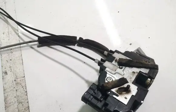 Nissan Tiida C11 Rear door lock 
