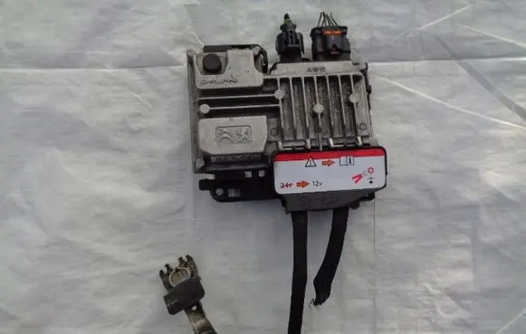 Peugeot 2008 I Other control units/modules 9810858280