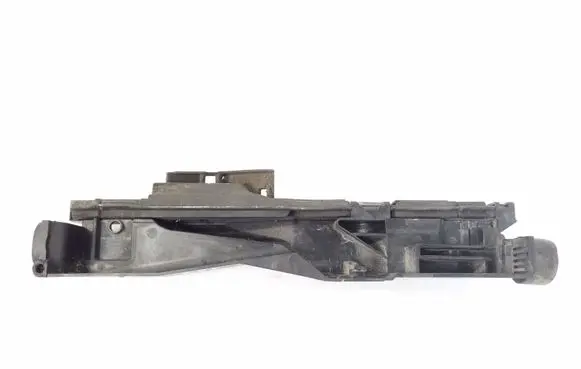 BMW X3 E83 Radiator mount bracket 7530252