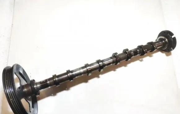Ford Mondeo Mk III Camshaft 