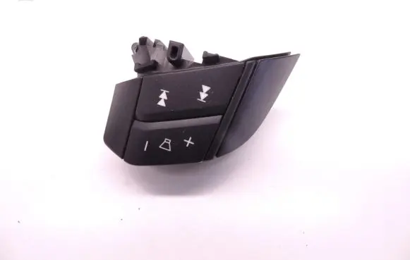 Volvo S60 Steering wheel buttons/switches 30710265 D89