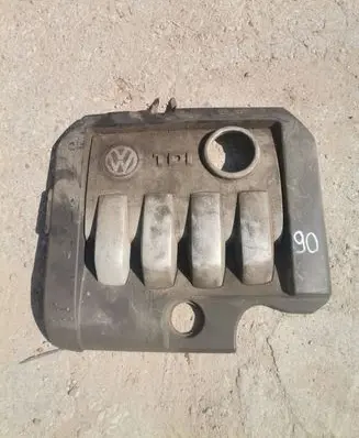 Volkswagen PASSAT B6 Engine cover (trim)