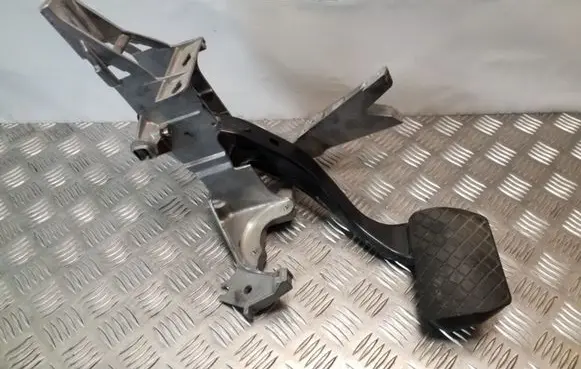 Audi A4 S4 B6 8E 8H Brake pedal 8E1721117A 8E1723140