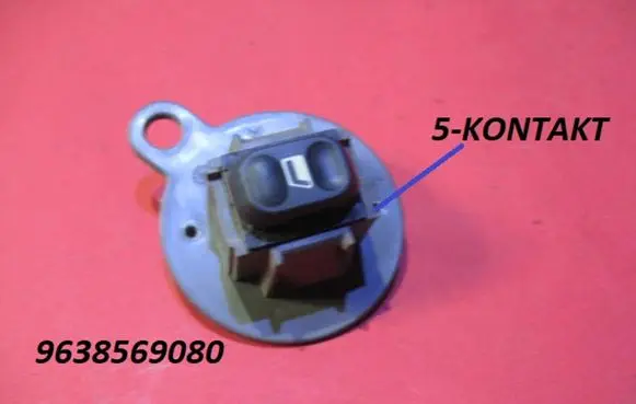 Citroen Xsara Picasso Electric window control switch 9638569080