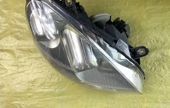 Mercedes-Benz B W245 Headlight/headlamp A1698208061 0301247602 197530600